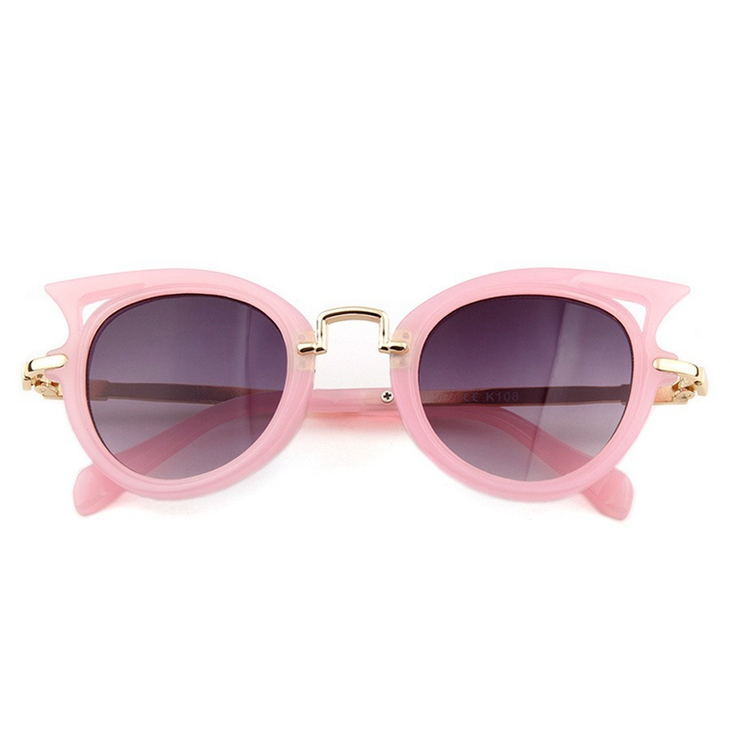 Vintage Girl`s Plastic Sunglasses - SunglassesMe